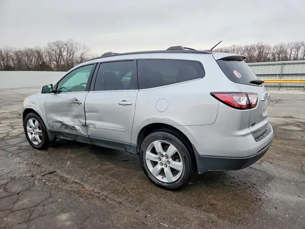 1GNKRGKD9HJ199246 2017 CHEVROLET TRAVERSE - Image 2