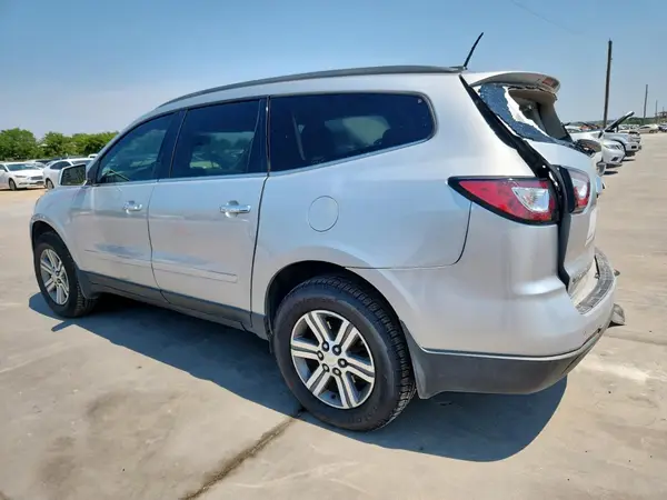 1GNKRGKD9HJ240457 2017 CHEVROLET TRAVERSE - Image 2