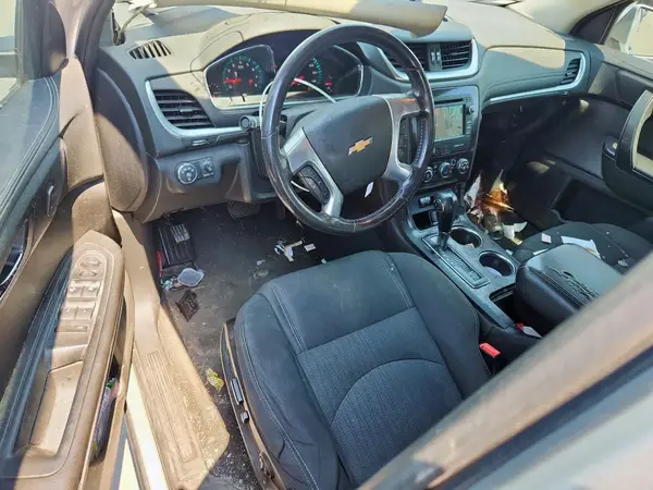 1GNKRGKD9HJ240457 2017 CHEVROLET TRAVERSE - Image 8