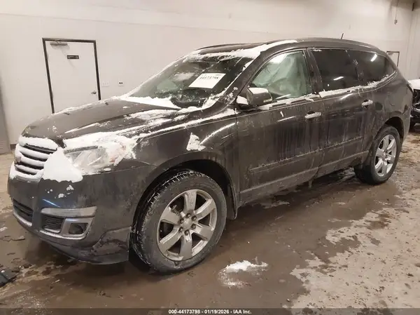 1GNKRGKD9HJ249529 2017 CHEVROLET TRAVERSE - Image 2