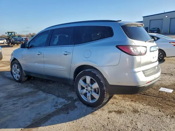 1GNKRGKD9HJ250986 2017 CHEVROLET TRAVERSE - Image 2