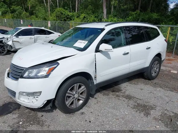 1GNKRGKD9HJ256299 2017 CHEVROLET TRAVERSE - Image 2