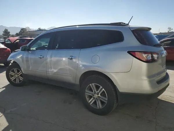 1GNKRGKD9HJ294602 2017 CHEVROLET TRAVERSE - Image 2