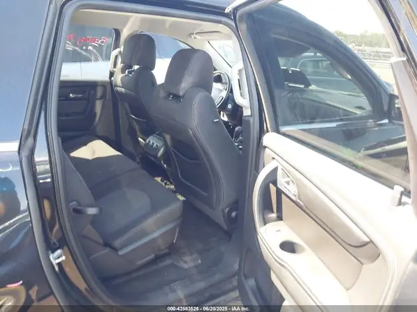 1GNKRGKD9HJ305338 2017 CHEVROLET TRAVERSE - Image 8
