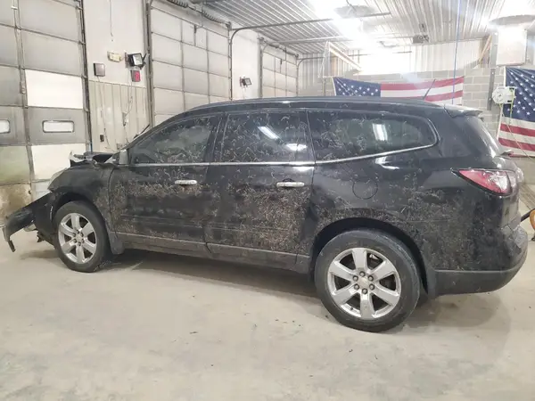 1GNKRGKD9HJ333656 2017 CHEVROLET TRAVERSE - Image 2