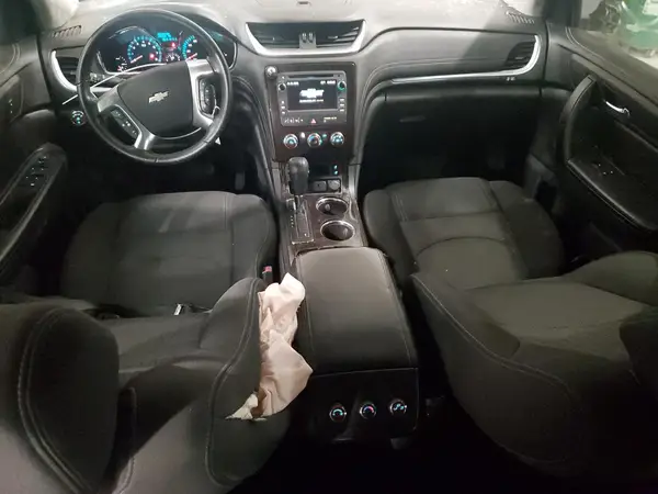 1GNKRGKD9HJ333656 2017 CHEVROLET TRAVERSE - Image 8