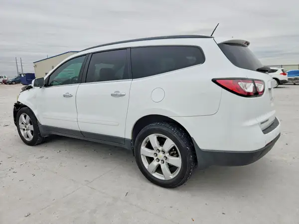 1GNKRGKD9HJ349503 2017 CHEVROLET TRAVERSE - Image 2
