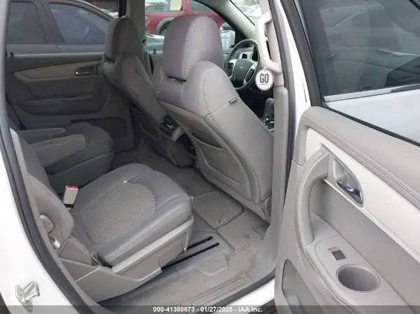 1GNKRGKDXHJ109764 2017 CHEVROLET TRAVERSE - Image 8