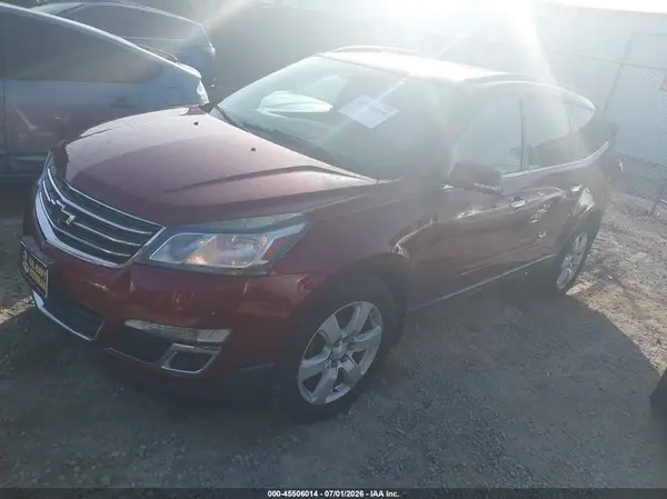 1GNKRGKDXHJ118562 2017 CHEVROLET TRAVERSE - Image 2