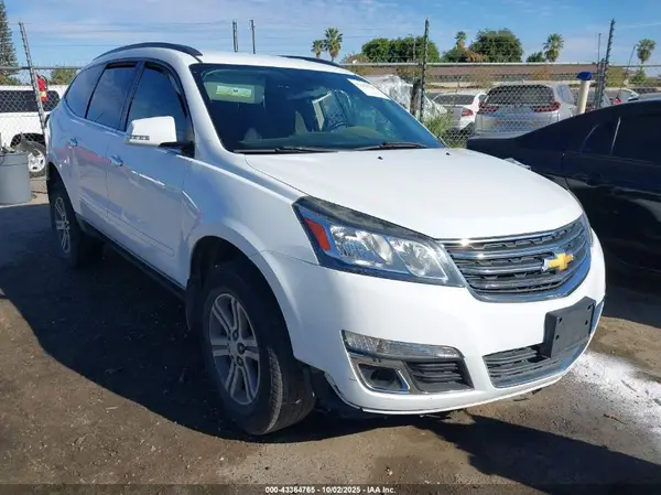 1GNKRGKDXHJ122496 2017 CHEVROLET TRAVERSE - Image 1