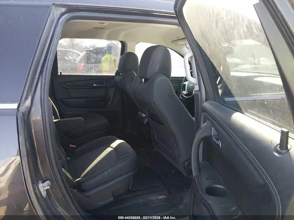 1GNKRGKDXHJ147608 2017 CHEVROLET TRAVERSE - Image 8