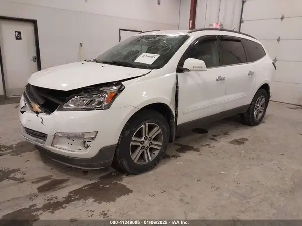 1GNKRGKDXHJ184531 2017 CHEVROLET TRAVERSE - Image 2