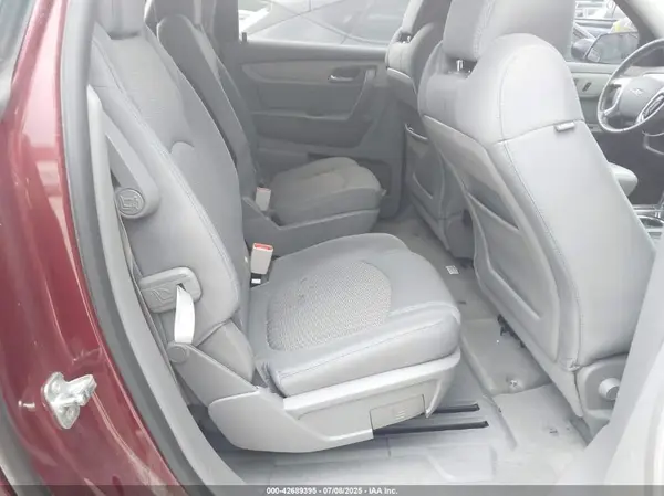 1GNKRGKDXHJ195836 2017 CHEVROLET TRAVERSE - Image 8