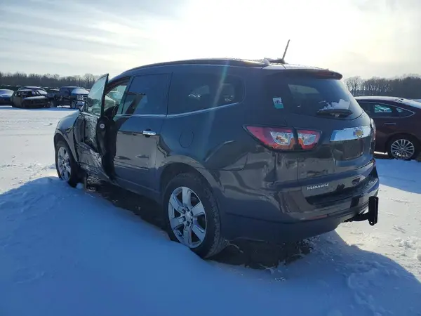 1GNKRGKDXHJ204017 2017 CHEVROLET TRAVERSE - Image 2