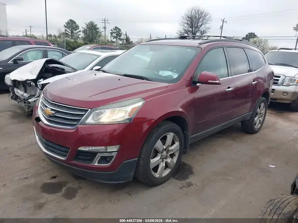 1GNKRGKDXHJ220038 2017 CHEVROLET TRAVERSE - Image 2