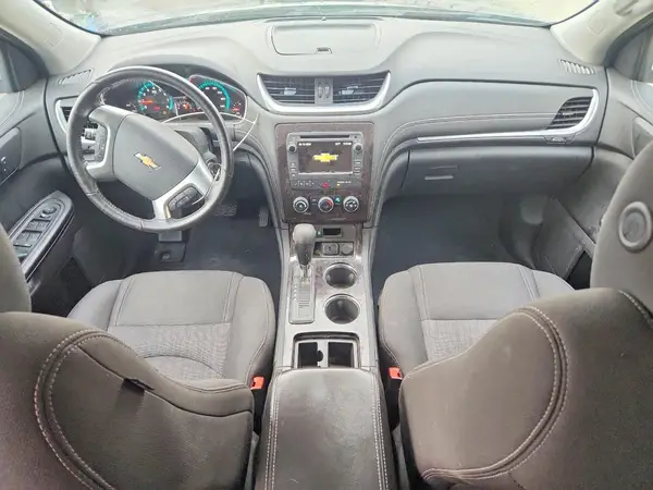 1GNKRGKDXHJ221805 2017 CHEVROLET TRAVERSE - Image 8