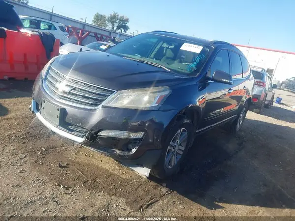 1GNKRGKDXHJ236918 2017 CHEVROLET TRAVERSE - Image 2
