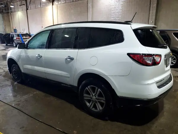 1GNKRGKDXHJ267568 2017 CHEVROLET TRAVERSE - Image 2