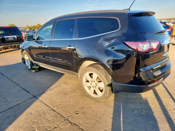1GNKRGKDXHJ307261 2017 CHEVROLET TRAVERSE - Image 2