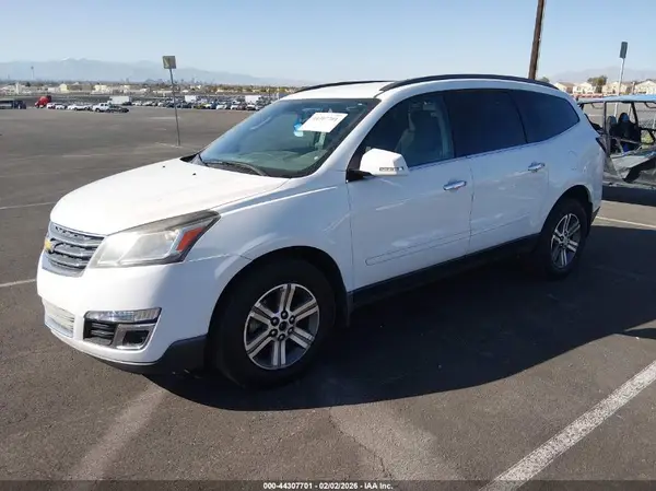 1GNKRGKDXHJ307714 2017 CHEVROLET TRAVERSE - Image 2