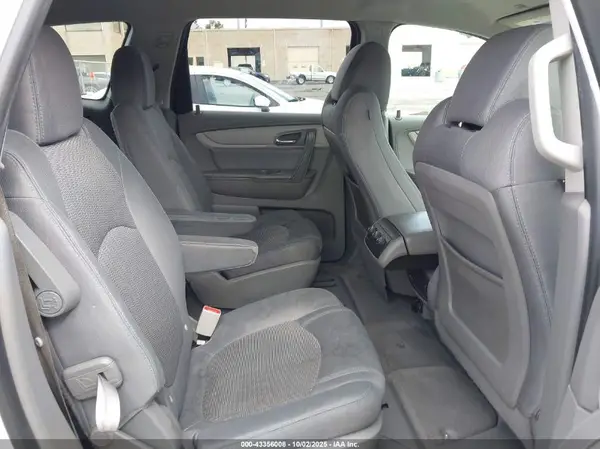 1GNKRGKDXHJ307759 2017 CHEVROLET TRAVERSE - Image 8