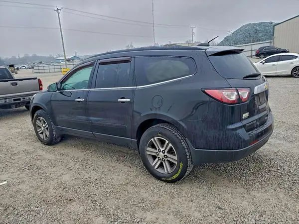 1GNKRGKDXHJ335206 2017 CHEVROLET TRAVERSE - Image 2
