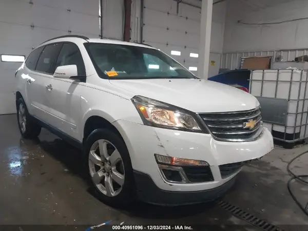 1GNKRGKDXHJ339238 2017 CHEVROLET TRAVERSE - Image 1