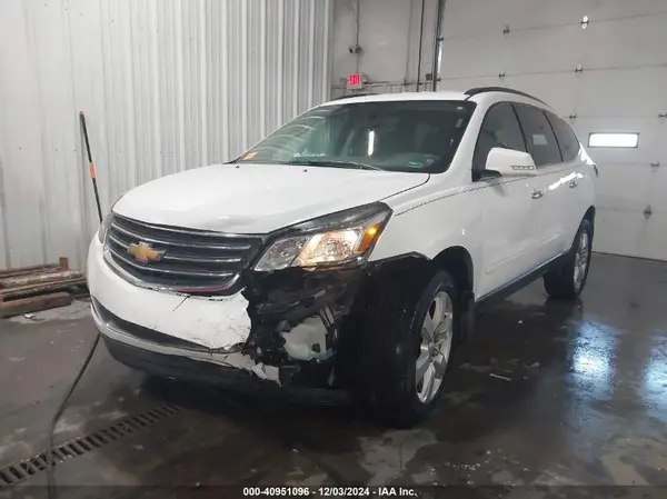 1GNKRGKDXHJ339238 2017 CHEVROLET TRAVERSE - Image 2