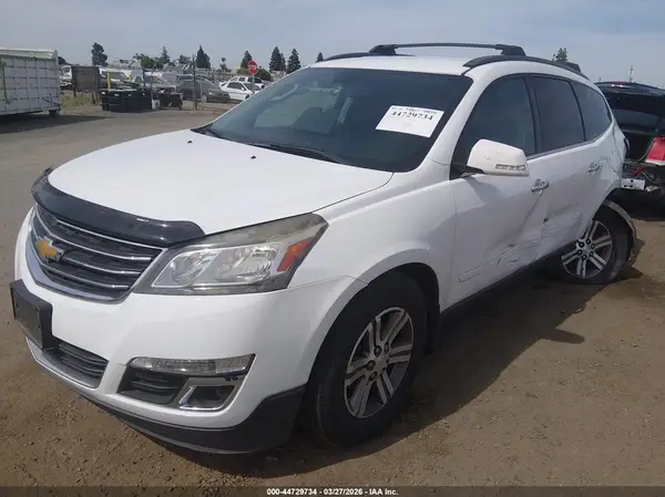 1GNKRHKD0GJ127372 2016 CHEVROLET TRAVERSE - Image 2