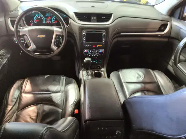 1GNKRHKD0GJ147542 2016 CHEVROLET TRAVERSE - Image 8