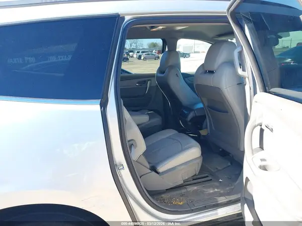 1GNKRHKD0GJ155494 2016 CHEVROLET TRAVERSE - Image 8
