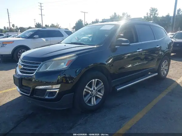 1GNKRHKD0GJ314899 2016 CHEVROLET TRAVERSE - Image 2