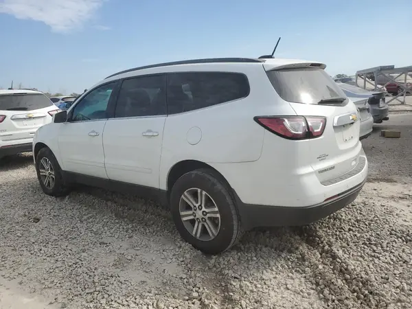 1GNKRHKD0HJ100853 2017 CHEVROLET TRAVERSE - Image 2
