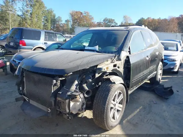 1GNKRHKD0HJ116387 2017 CHEVROLET TRAVERSE - Image 2