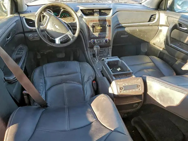 1GNKRHKD0HJ154363 2017 CHEVROLET TRAVERSE - Image 8