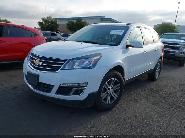 1GNKRHKD0HJ170630 2017 CHEVROLET TRAVERSE - Image 2