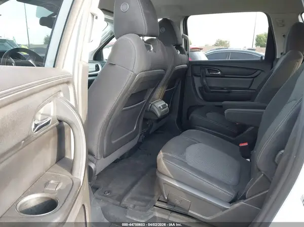 1GNKRHKD0HJ170630 2017 CHEVROLET TRAVERSE - Image 8