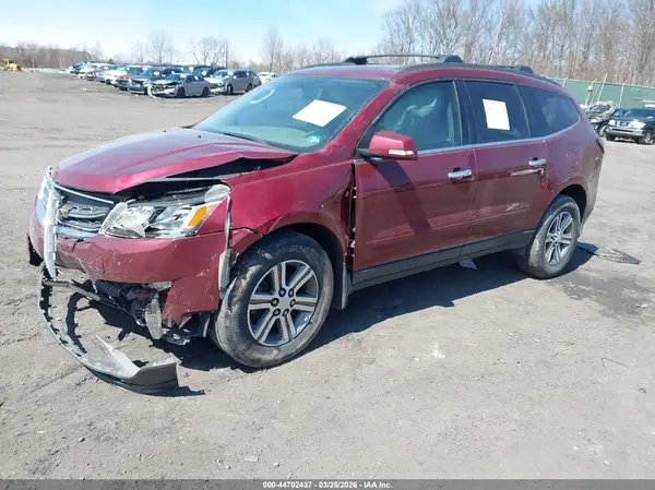 1GNKRHKD0HJ210107 2017 CHEVROLET TRAVERSE - Image 2