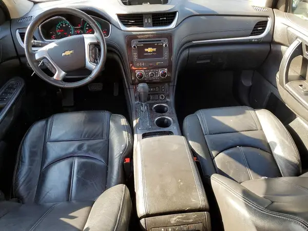 1GNKRHKD0HJ250610 2017 CHEVROLET TRAVERSE - Image 8