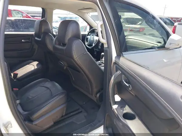 1GNKRHKD0HJ279072 2017 CHEVROLET TRAVERSE - Image 8