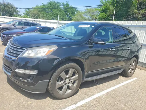 1GNKRHKD0HJ305007 2017 CHEVROLET TRAVERSE - Image 1