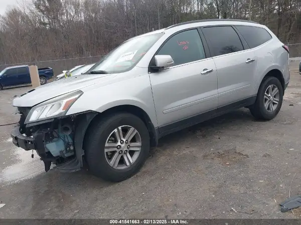 1GNKRHKD1GJ165032 2016 CHEVROLET TRAVERSE - Image 2