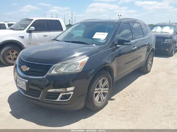 1GNKRHKD1GJ178749 2016 CHEVROLET TRAVERSE - Image 2