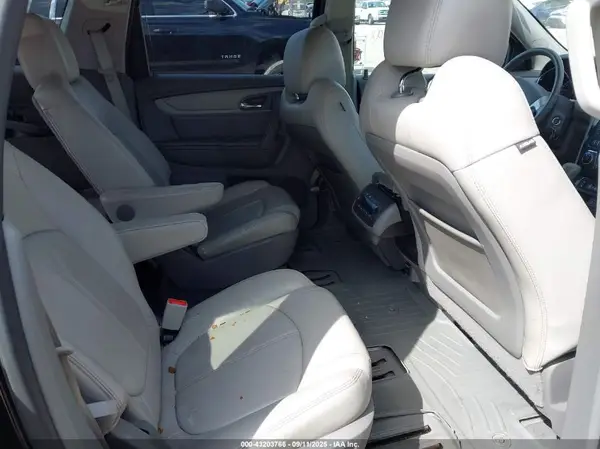 1GNKRHKD1GJ209207 2016 CHEVROLET TRAVERSE - Image 8