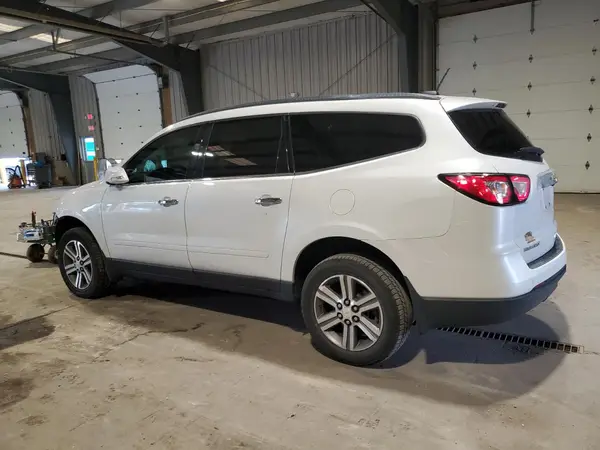 1GNKRHKD1HJ107066 2017 CHEVROLET TRAVERSE - Image 2