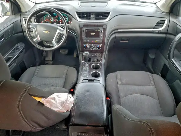 1GNKRHKD1HJ120318 2017 CHEVROLET TRAVERSE - Image 8