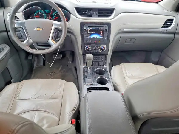 1GNKRHKD1HJ121694 2017 CHEVROLET TRAVERSE - Image 8