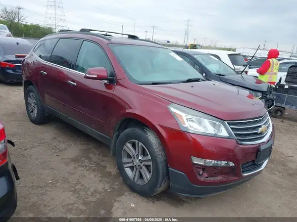 1GNKRHKD1HJ244573 2017 CHEVROLET TRAVERSE - Image 1