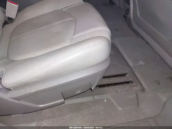 1GNKRHKD1HJ284345 2017 CHEVROLET TRAVERSE - Image 8