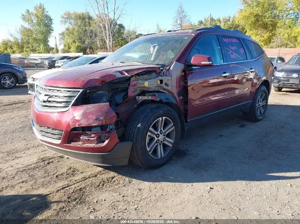1GNKRHKD1HJ334550 2017 CHEVROLET TRAVERSE - Image 2